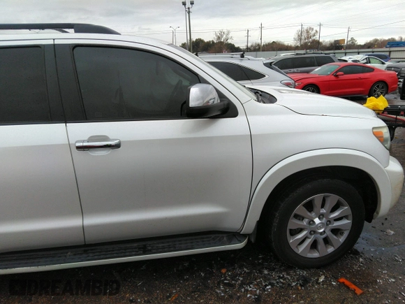 2015 Toyota Sequoia Platinum with VIN 5TDDW5G1XFS119997, listed as a IAAI auction lot 41344111 with 232,028 mi miles and . Bid and sale history available at DreamBid. Image 13.