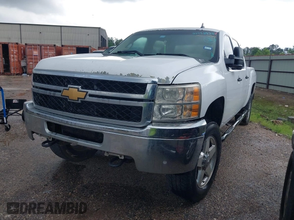 2013 Chevrolet Silverado 2500HD LT with VIN 1GC1CXCGXDF213053, listed as a IAAI auction lot 41938923 with 251,943 mi miles. Bid and sale history available at carsss.com. Image 19.