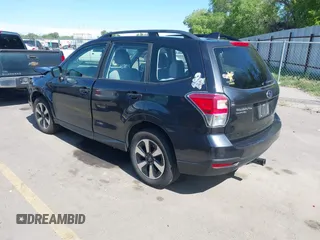 2018 Subaru Forester z VIN JF2SJABC1JH460419, wystawiony jako IAAI lot #42292895 z przebiegiem 141 486 mil mil oraz . Historia ofert i sprzedaży dostępna na DreamBid. Obrazek 3.