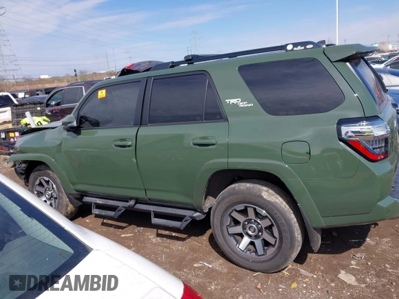 2022 Toyota 4Runner TRD Off Road Premium with VIN JTERU5JR1N6061136, listed as a IAAI auction lot 41890330 with 66,783 mi miles and . Bid and sale history available at DreamBid. Image 15.