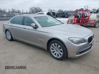2011 BMW 7 Series 750Li xDrive with VIN WBAKC8C53BC432280, listed as a IAAI auction lot 41520006 with 114,135 mi miles. Bid and sale history available at carsss.com. Image 1.
