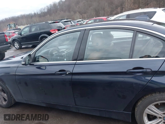 2017 BMW 3 Series 330i xDrive with VIN WBA8D9G55HNU60442, listed as a IAAI auction lot 41039727 with 99,350 mi miles. Bid and sale history available at carsss.com. Image 14.