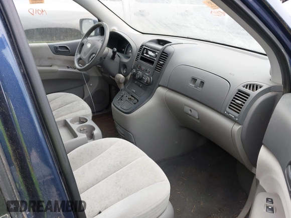 2008 Kia Sedona LX with VIN KNDMB233086241238, listed as a IAAI auction lot 41914654 with 98,622 mi miles. Bid and sale history available at carsss.com. Image 5.