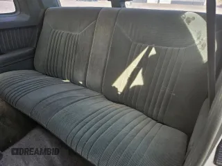 1986 Oldsmobile Cutlass z VIN 1G3GR47A3GR329694, wystawiony jako Copart lot #84965974 z przebiegiem Nie podano mil oraz Czysty tytuł • Clean title. Historia ofert i sprzedaży dostępna na DreamBid. Obrazek 6.