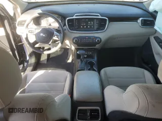 2019 Kia Sorento LX with VIN 5XYPG4A33KG501505, listed as a Copart auction lot 49812925 with 75,718 mi miles and Salvage Title. Bid and sale history available at DreamBid. Image 8.