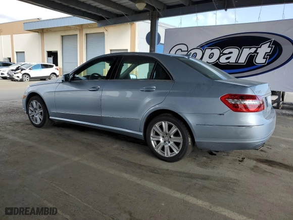 2013 Mercedes-Benz E-Class E 350 Luxury with VIN WDDHF5KB4DA760919, listed as a Copart auction lot 53721435 with 163,052 mi miles and Clean Title. Bid and sale history available at carsss.com. Image 2.