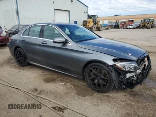 2018 Mercedes-Benz C 300 with VIN 55SWF4KB4JU275029, listed as a Copart auction lot 60671925 with 86,508 mi miles and Salvage title. Bid and sale history available at DreamBid. Image 4.