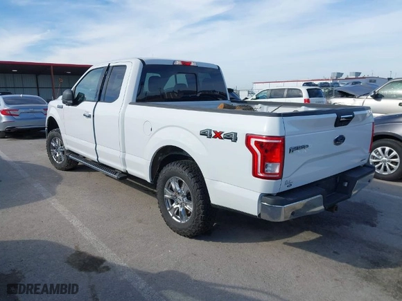 2015 Ford F-150 XLT with VIN 1FTFX1EF5FFA39469, listed as a IAAI auction lot 41489699 with 109,972 mi miles. Bid and sale history available at carsss.com. Image 3.