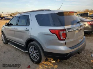 2019 Ford Explorer XLT with VIN 1FM5K7D81KGA94808, listed as a Copart auction lot 46524595 with 45,280 mi miles and Salvage Title. Bid and sale history available at carsss.com. Image 2.