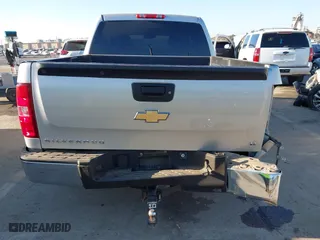 2010 Chevrolet Silverado 1500 LT with VIN 3GCRCSE02AG195809, listed as a IAAI auction lot 42011389 with 94,755 mi miles. Bid and sale history available at carsss.com. Image 17.