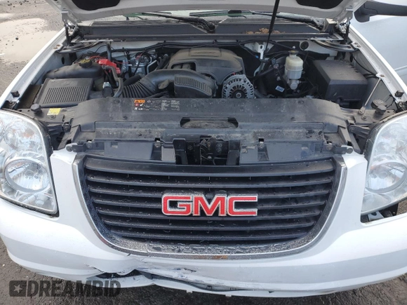 2012 GMC Yukon SLT with VIN 1GKS2DE00CR284687, listed as a Copart auction lot 46754465 with 123,346 mi miles and Salvage Title. Bid and sale history available at carsss.com. Image 13.