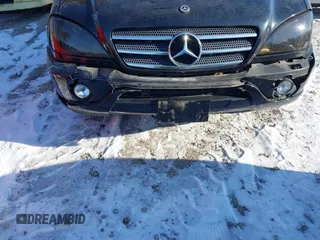 2001 Mercedes-Benz M-Class AMG with VIN 4JGAB74E71A255572, listed as a IAAI auction lot 41415938 with 78,185 mi miles. Bid and sale history available at carsss.com. Image 6.