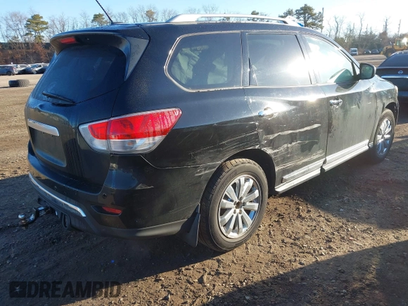 2014 Nissan Pathfinder SV with VIN 5N1AR2MM8EC616324, listed as a IAAI auction lot 41767861 with 110,833 mi miles. Bid and sale history available at carsss.com. Image 4.