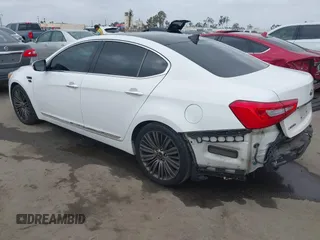 2016 Kia Cadenza Premium z VIN KNALN4D73G5209529, wystawiony jako IAAI lot #42239194 z przebiegiem 95 760 mil mil oraz . Historia ofert i sprzedaży dostępna na DreamBid. Obrazek 3.