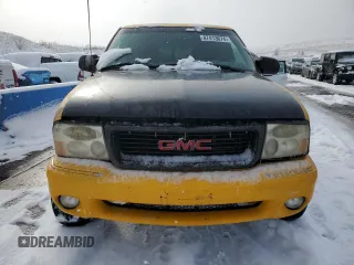 2002 GMC Sonoma SLS with VIN 1GTCT19W528253658, listed as a Copart auction lot 87413674 with 202,831 mi miles and Salvage Title. Bid and sale history available at carsss.com. Image 5.