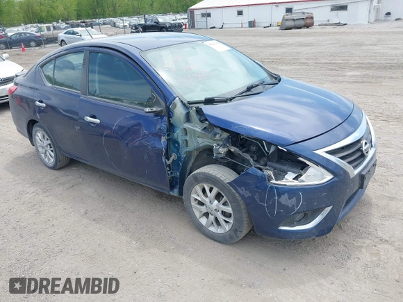 2019 Nissan Versa SV z VIN 3N1CN7AP7KL809443, wystawiony jako IAAI lot #42216308 z przebiegiem 101 860 mil mil oraz . Historia ofert i sprzedaży dostępna na DreamBid. Obrazek 1.