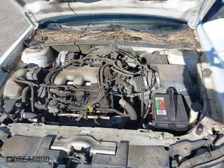 2000 Chevrolet Malibu with VIN 1G1ND52J0Y6147157, listed as a IAAI auction lot 40913024 with 324,735 mi miles. Bid and sale history available at carsss.com. Image 10.