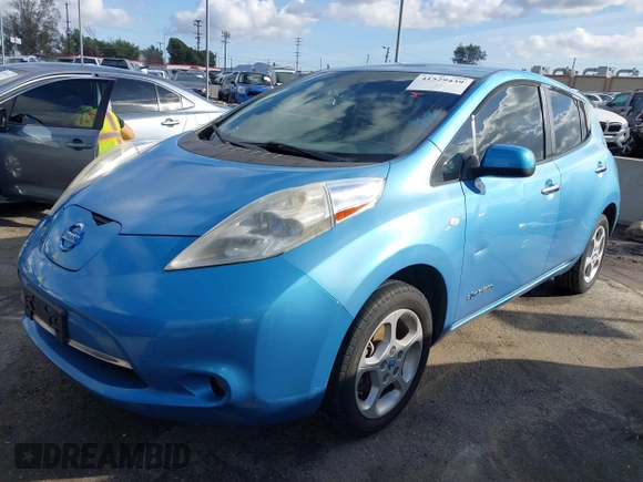 2011 Nissan LEAF SL-e with VIN JN1AZ0CPXBT007951, listed as a IAAI auction lot 41529439 with 123,737 mi miles. Bid and sale history available at carsss.com. Image 20.