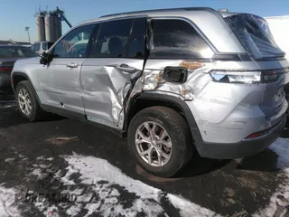 2023 Jeep Grand Cherokee Limited z VIN 1C4RJHBG4PC586661, wystawiony jako IAAI lot #41069064 z przebiegiem 22 209 mil mil oraz . Historia ofert i sprzedaży dostępna na DreamBid. Obrazek 3.