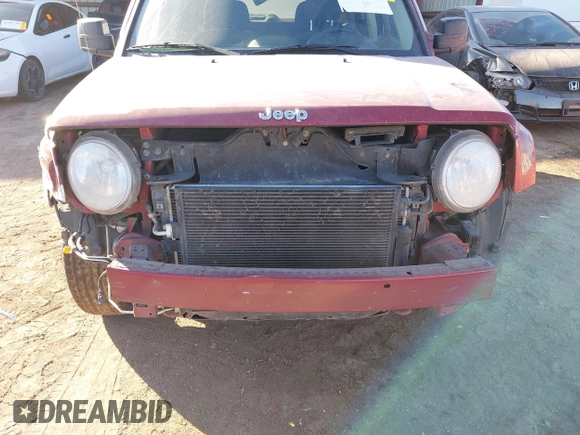 2015 Jeep Patriot Latitude with VIN 1C4NJPFB4FD144351, listed as a IAAI auction lot 41526813 with 163,476 mi miles and . Bid and sale history available at DreamBid. Image 6.