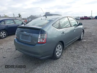 2004 Toyota Prius with VIN JTDKB20U940108513, listed as a IAAI auction lot 41933707 with 216,364 mi miles. Bid and sale history available at carsss.com. Image 4.