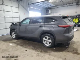 2021 Toyota Highlander L with VIN 5TDBZRBH2MS126675, listed as a Copart auction lot 41966995 with 75,886 mi miles and Salvage Title. Bid and sale history available at carsss.com. Image 2.