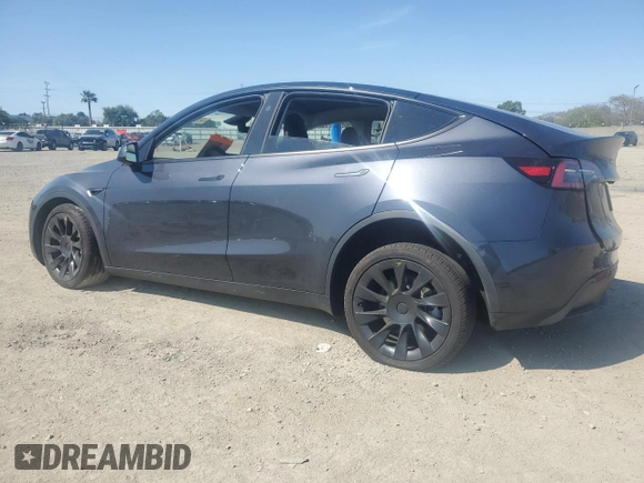 2024 Tesla Model Y с VIN 7SAYGDED2RF100152, выставлен на аукционе Copart как лот 52133535 с пробегом 7 632 миль миль и Списание • Salvage title. История ставок и продаж доступна на DreamBid. Изображение 2.