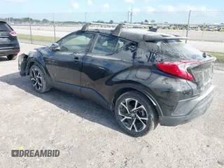 2021 Toyota C-HR LE z VIN JTNKHMBX6M1110579, wystawiony jako IAAI lot #42166873 z przebiegiem 39 759 mil mil oraz . Historia ofert i sprzedaży dostępna na DreamBid. Obrazek 3.