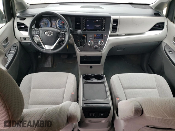 2019 Toyota Sienna LE with VIN 5TDJZ3DC6KS210862, listed as a Copart auction lot 73302064 with 113,768 mi miles and Salvage Title. Bid and sale history available at carsss.com. Image 8.