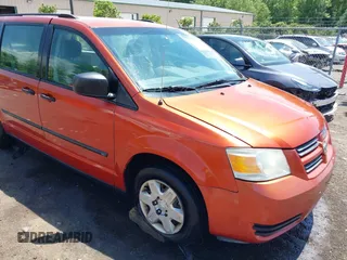 2008 Dodge Grand Caravan SE z VIN 2D8HN44H48R712526, wystawiony jako IAAI lot #42278668 z przebiegiem 134 707 mil mil oraz . Historia ofert i sprzedaży dostępna na DreamBid. Obrazek 6.