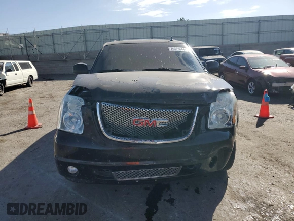 2014 GMC Yukon Denali z VIN 1GKS1EEF4ER230535, wystawiony jako Copart lot #76079844 z przebiegiem 153 180 mil mil oraz Szkoda całkowita • Salvage title. Historia ofert i sprzedaży dostępna na DreamBid. Obrazek 5.