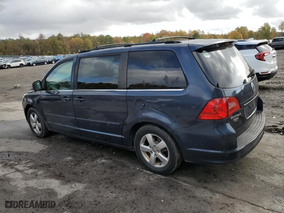 2009 Volkswagen Routan SE with VIN 2V8HW34189R544372, listed as a Copart auction lot 76146764 with 194,384 mi miles and Clean Title. Bid and sale history available at carsss.com. Image 2.