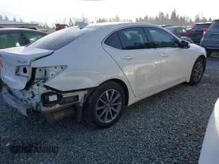 2018 Acura TLX w/Technology Pkg with VIN 19UUB1F59JA006980, listed as a IAAI auction lot 41324003 with 70,825 mi miles. Bid and sale history available at carsss.com. Image 4.