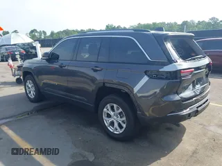 2023 Jeep Grand Cherokee Limited with VIN 1C4RJGBG5PC648630, listed as a IAAI auction lot 42263915 with 24,976 mi miles and . Bid and sale history available at DreamBid. Image 3.
