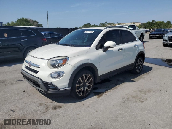 2018 FIAT 500X Trekking z VIN ZFBCFXCB5JP716129, wystawiony jako Copart lot #56524735 z przebiegiem 119 977 mil mil oraz Tytuł czysty. Historia ofert i sprzedaży dostępna na DreamBid. Obrazek 1.