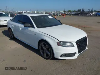 2011 Audi S4 Prestige z VIN WAUKGAFL2BA032440, wystawiony jako IAAI lot #42499398 z przebiegiem 137 417 mil mil oraz . Historia ofert i sprzedaży dostępna na DreamBid. Obrazek 1.