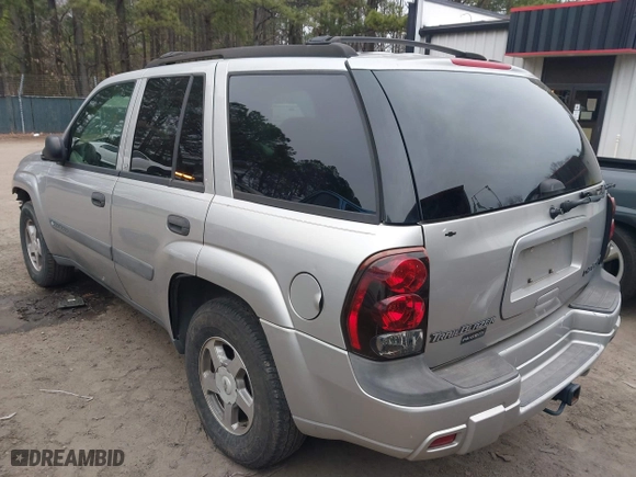 2004 Chevrolet TrailBlazer LT with VIN 1GNDS13S642168175, listed as a IAAI auction lot 41585892 with 167,695 mi miles. Bid and sale history available at carsss.com. Image 3.