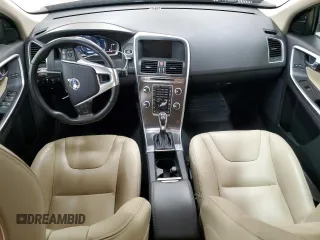 2016 Volvo XC60 T5 Drive-E Premier с VIN YV440MDKXG2857510, выставлен на аукционе Copart как лот 56482855 с пробегом 104 878 миль миль и Списание • Salvage title. История ставок и продаж доступна на DreamBid. Изображение 8.