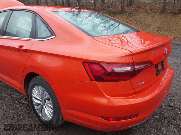 2020 Volkswagen Jetta S z VIN 3VWCB7BU1LM047424, wystawiony jako IAAI lot #41989854 z przebiegiem 36 020 mil mil oraz . Historia ofert i sprzedaży dostępna na DreamBid. Obrazek 12.