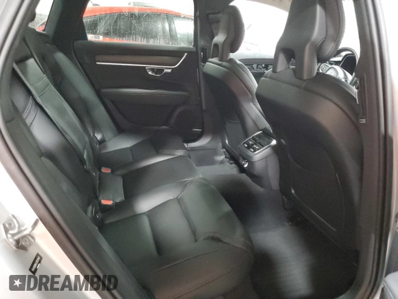 2018 Volvo V90 z VIN YV4102NK0J1033440, wystawiony jako Copart lot #38574003 z przebiegiem 11 451 mil mil oraz . Historia ofert i sprzedaży dostępna na DreamBid. Obrazek 10.
