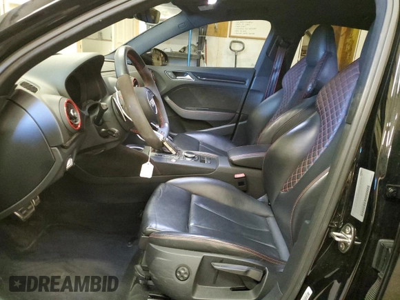 2019 Audi RS 3 z VIN WUABWGFFXKA902912, wystawiony jako Copart lot #49901854 z przebiegiem 55 526 mil mil oraz . Historia ofert i sprzedaży dostępna na DreamBid. Obrazek 7.