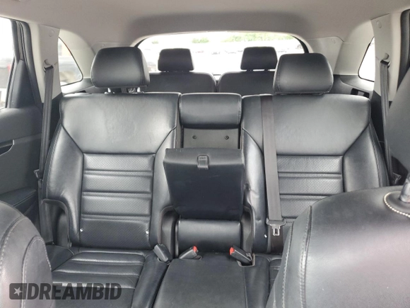 2019 Kia Sorento EX z VIN 5XYPHDA53KG457567, wystawiony jako Copart lot #57665945 z przebiegiem 150 392 mil mil oraz Czysty tytuł • Clean title. Historia ofert i sprzedaży dostępna na DreamBid. Obrazek 10.