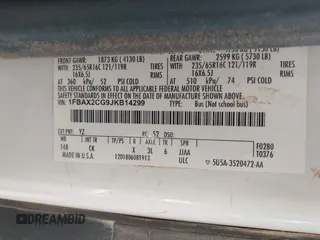 2018 Ford Transit Passenger XL с VIN 1FBAX2CG9JKB14299, выставлен на аукционе IAAI как лот 42136945 с пробегом 139 832 миль миль и . История ставок и продаж доступна на DreamBid. Изображение 8.