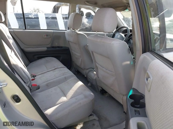 2007 Toyota Highlander with VIN JTEGD21A070165381, listed as a IAAI auction lot 41402061 with 157,091 mi miles. Bid and sale history available at carsss.com. Image 8.