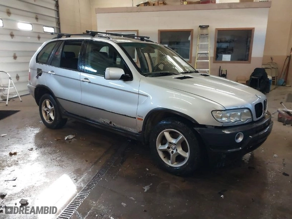 2003 BMW X5 3.0i with VIN 5UXFA53543LV80219, listed as a IAAI auction lot 41555874 with 247,481 mi miles. Bid and sale history available at carsss.com. Image 1.