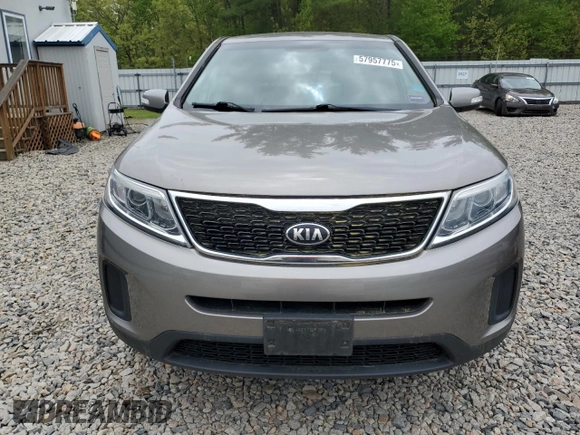 2015 Kia Sorento LX z VIN 5XYKTCA62FG564840, wystawiony jako Copart lot #57957775 z przebiegiem 98 750 mil mil oraz Czysty tytuł • Clean title. Historia ofert i sprzedaży dostępna na DreamBid. Obrazek 5.