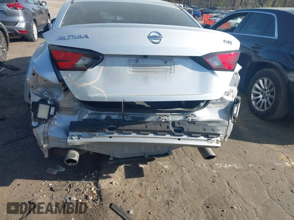 2020 Nissan Altima SR with VIN 1N4BL4CV0LC209584, listed as a IAAI auction lot 41900005 with 74,540 mi miles and . Bid and sale history available at carsss.com. Image 6.