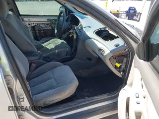 2004 Oldsmobile Alero GL1 z VIN 1G3NL52E04C197517, wystawiony jako IAAI lot #42315934 z przebiegiem Nie podano mil oraz . Historia ofert i sprzedaży dostępna na DreamBid. Obrazek 5.