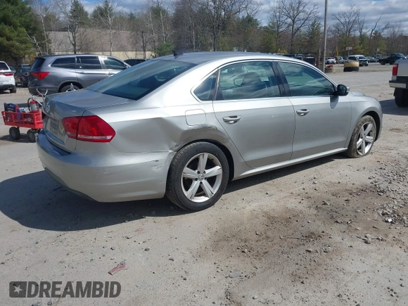 2013 Volkswagen Passat SE w/Sunroof & Nav with VIN 1VWBP7A37DC125598, listed as a IAAI auction lot 42022573 with 149,812 mi miles. Bid and sale history available at carsss.com. Image 4.