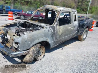 2003 Ford Ranger XL Fleet with VIN 1FTZR45E03TA11205, listed as a IAAI auction lot 42033145 with Not Provided miles and . Bid and sale history available at carsss.com. Image 2.
